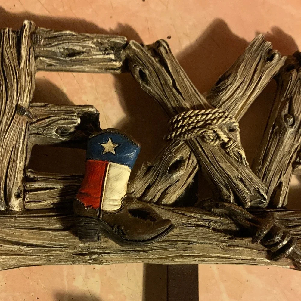Texas-Themed Rustic Wall Hook with Horse and Hat Design